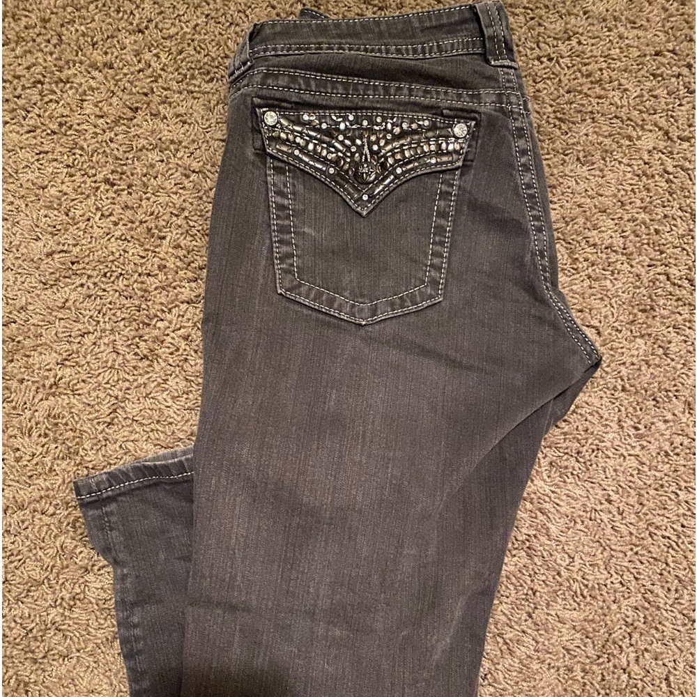 Gray distressed skinny jeans. MISS ME. no tears/runs/holes. Non smoking home.